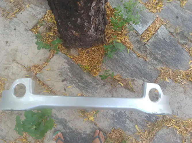 Spoiler saiote aerofólio universal dianteiro e traseiro r$ 400 para vender logo na cor pra