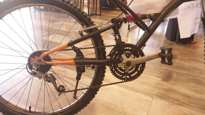 Bicicleta Caloi 26 ful suspension 