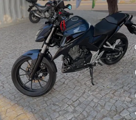 CB 300 DISPONÍVEL PRA VENDA