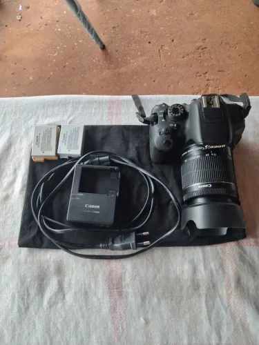 Camera Canon t5i semi-nova ( APENAS 34 MIL CLICK) ÓTIMA OPORTUNIDADE