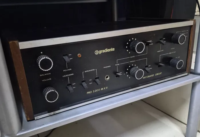 Amplificador Integrado Receiver Gradiente Pro 2000 Mk2 (1969) Vintage Hi-Fi