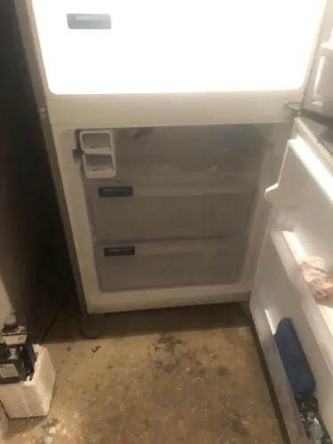 Geladeira Electrolux Inox Frost Free com Painel Digital - Ótimo Estado