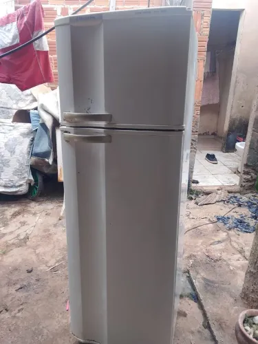 Geladeira Eletrolux 2 portas