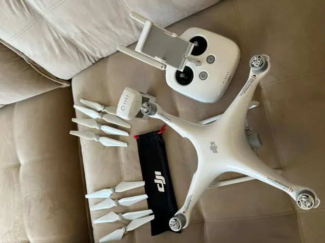 Drone DJI Phantom 4 Pro