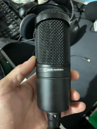 Microfone Condensador AT 2020 Áudio Technica