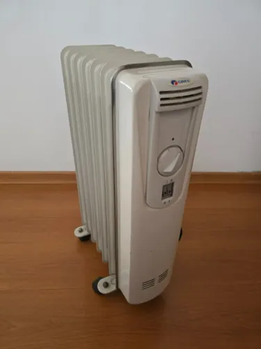Aquecedor a óleo GREE 1500W, 120V - Conforto para seu lar