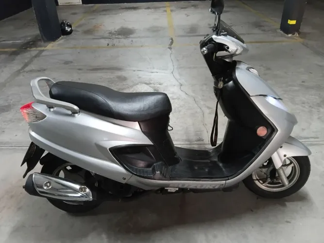 Vendo burgman125 2009