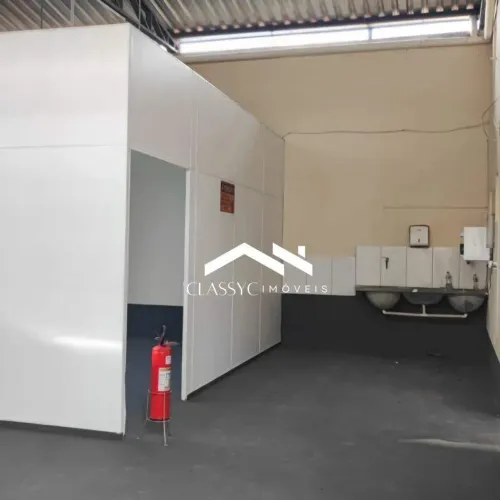 Loja 300m² com Barracão e Escritório em Uberlândia (Alto Umuarama).