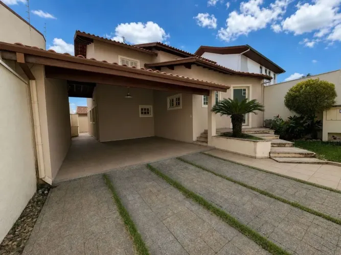 Sobrado com 3 dormitórios à venda, 218 m² por R$ 800.000,00 - Jardim das Nações - Taubaté/