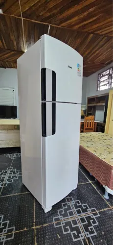 Geladeira cônsul dúplex frost free semi nova 386L bem conservada ?Entrego e passo cartão