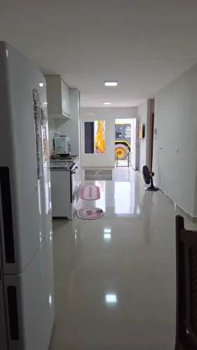Condomínio Athenas - Casa á Venda ou Locação 89 m², 3 quartos (2 suíte) com Energia Solar