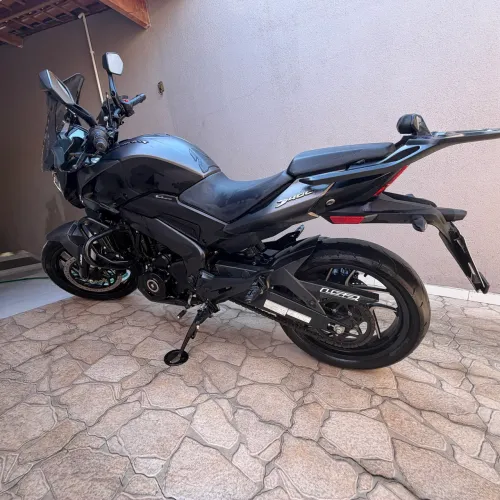 Excelente moto