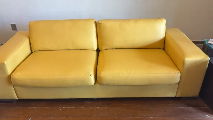 Sofá courino 2 e 6 lugares