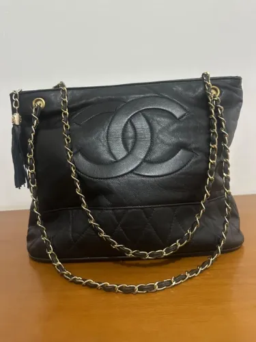 Bolsa preta Chanel