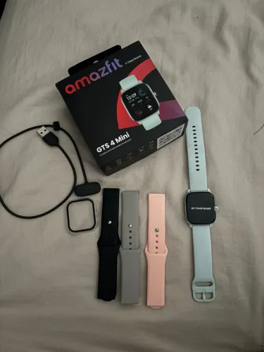 Relógio Amazifit GTS 4mini cor gelo