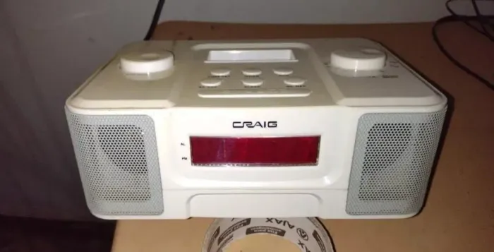 Rádio relógio AM/FM Com Alarme