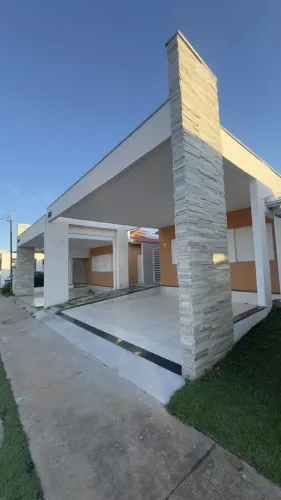 Imóvel para aluguel possui 178 metros quadrados com 4 quartos em Jardim Imperial - Cuiabá 
