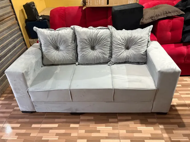 Sofá novo 3 lugares