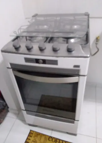 Fogão Brastemp 4 bocas , usado funcionando.