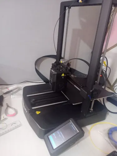 Impressora 3d com 5 kilos de filamento