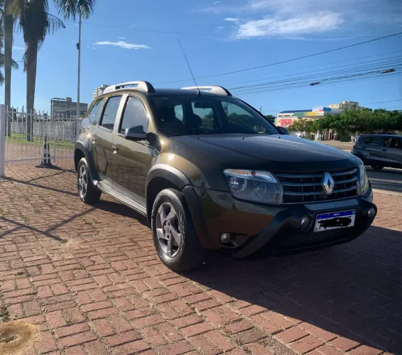 Renault Duster Dynamique 2.0 Hi-flex 16V Aut. 2014