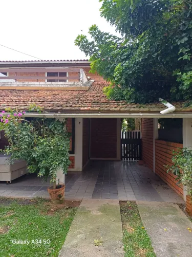 Casa Geminada de 2 Pisos no Campeche (Pico) - Ideal para até 3 Pessoas (Aceita Pet)