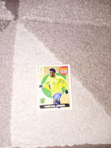 Figurinha panini extra Vinicius Junior ouro