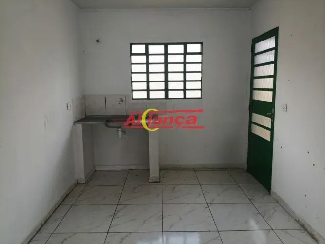 CASA 62m², COM 2 QUARTOS - PARA LOCAÇÃO NO JARDIM DIOGO R$ 1.400,00