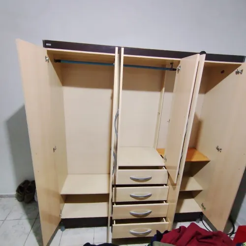 Guarda-Roupa Casal Bartira 6 Portas e 4 Gavetas - Ótimo Estado