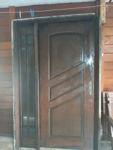 Porta de itaúba com vitral e caixilho 210 x120