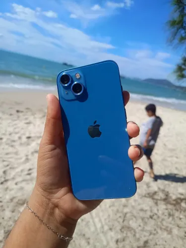 iPhone 13 Semino bateria 84% 128 gb