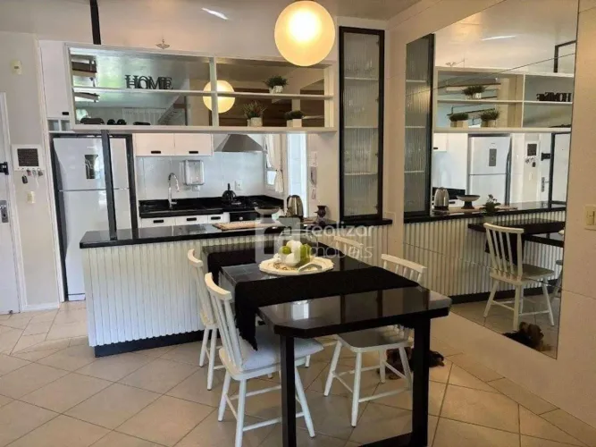 Apartamento Residencial à venda, Praia Brava, Florianópolis - AP1074.