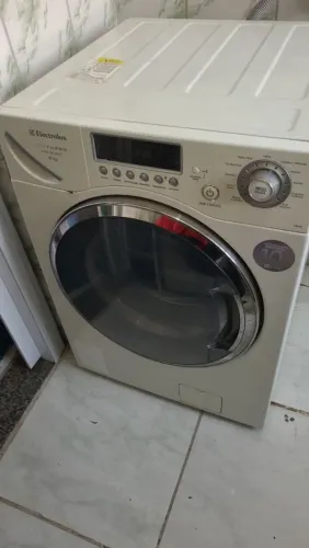 Maquina de lavar Electrolux