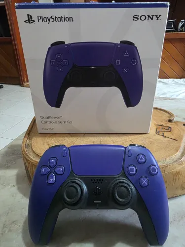 Dualsense Roxo (detalhe no microfone)