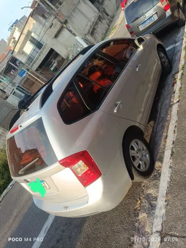 Kia Motors Carens EX 2.0 16V Aut. 2009
