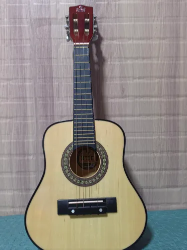 Cavaquinho Seminovo (Usado por menos de um mês)