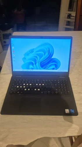 PC Dell Inspiron 3501 / 11th Gen I5 / Armanezamento 238GB / Memória Ram 12 GB