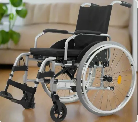 Cadeira de Rodas Start C1 Plus - Assento 48 cm | Nova!