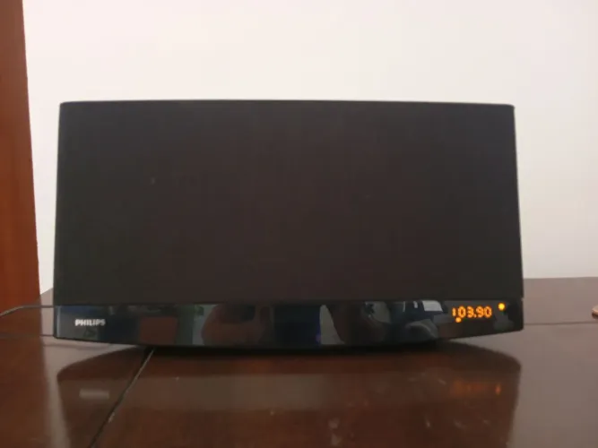 Micro System Philips MCM2250 em bom estado de conservação.