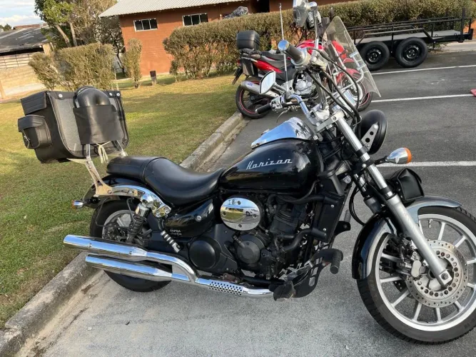 Moto custom Horizon 250