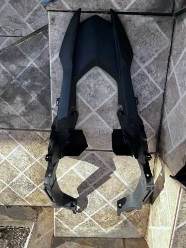 Paralama bico dianteiro xre 300 2019,