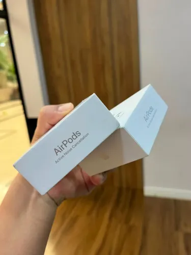 AirPods 4 novo com cancelamento de ruído - entrego 