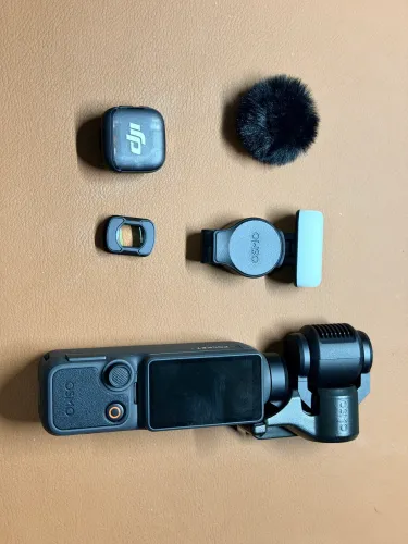 DJI Osmo Pocket 4 COMBO CREATOR