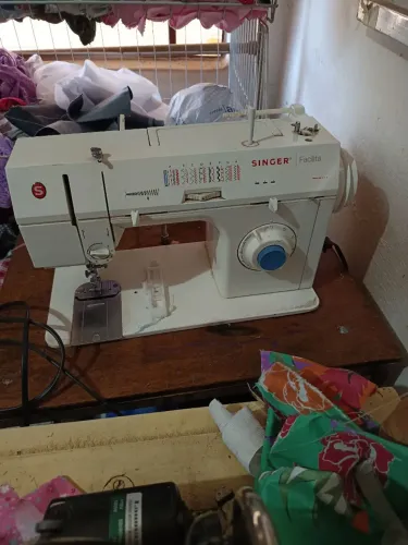 Máquina de costura