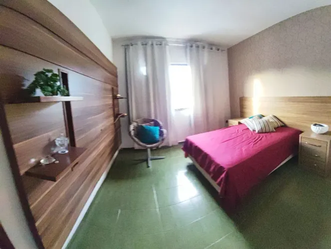 Aluga-se apartamento