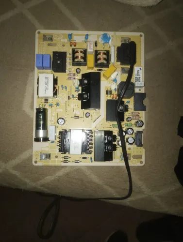 Placa fonte smartv Samsung 43 AU7700