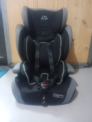 Cadeirinha de carro de 9 a 36 kg