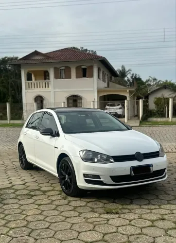 Volkswagen Golf Highline 1.4 TSI 140cv Mec. 2014