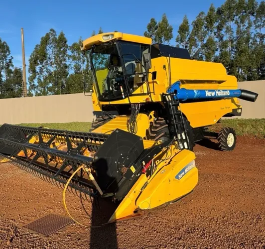 Colheitadeira New Holland TC5070 - Facilito pagamento | LEIA!