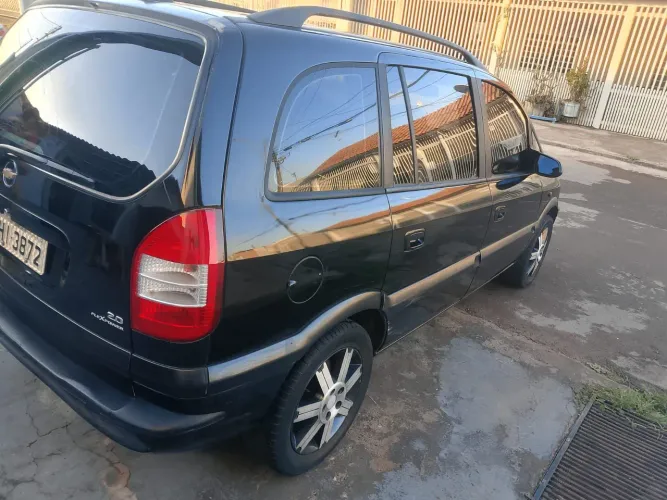 Chevrolet Zafira Elite 2.0 MPFI Flexpower 8V 5P 2010